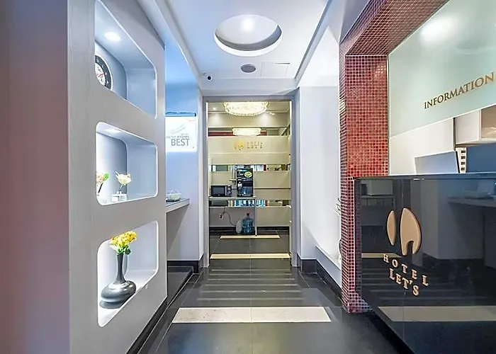 Hotel Sinchon Lets