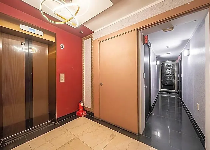 Sinchon Lets Hotel Seul