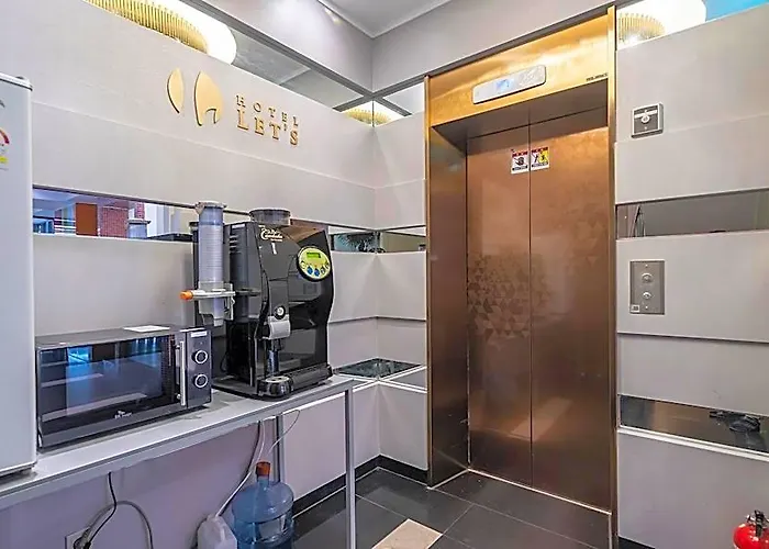 Hotel Sinchon Lets